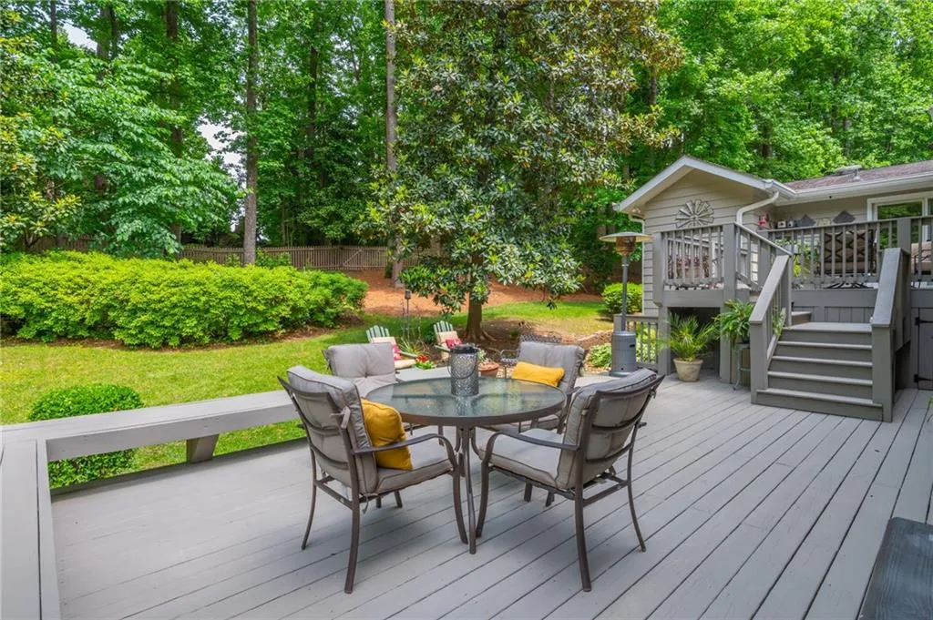 6505 Whispering Lane, Atlanta, Georgia 30328, 4 Bedrooms Bedrooms, ,3 BathroomsBathrooms,Residential,Sold,6505 Whispering Lane,7584341