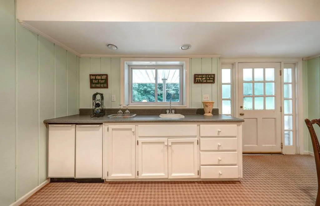 210 Mount Paran Road, Atlanta, Georgia 30327, 4 Bedrooms Bedrooms, ,3 BathroomsBathrooms,Residential,Sold,210 Mount Paran Road,6782373