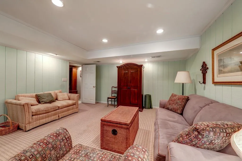 210 Mount Paran Road, Atlanta, Georgia 30327, 4 Bedrooms Bedrooms, ,3 BathroomsBathrooms,Residential,Sold,210 Mount Paran Road,6782373