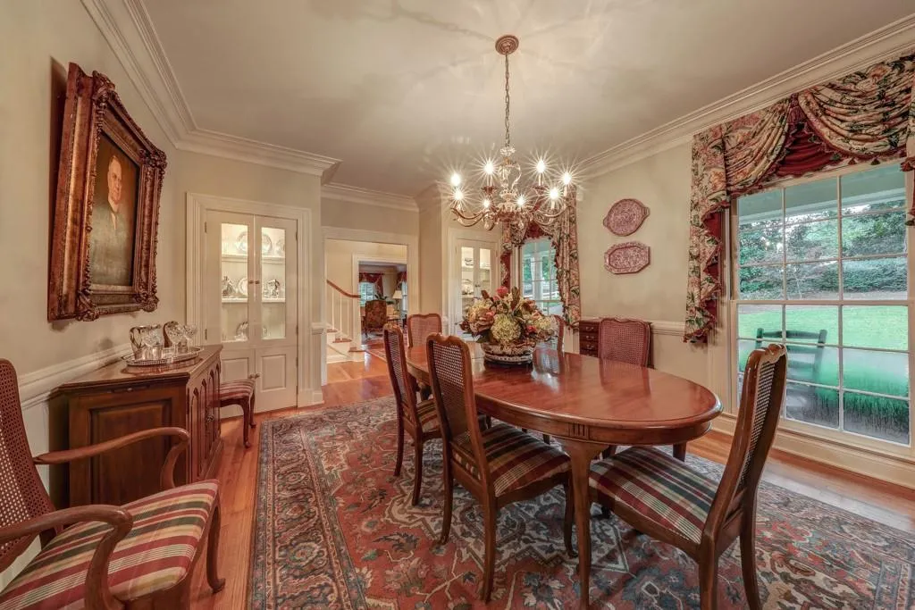 210 Mount Paran Road, Atlanta, Georgia 30327, 4 Bedrooms Bedrooms, ,3 BathroomsBathrooms,Residential,Sold,210 Mount Paran Road,6782373