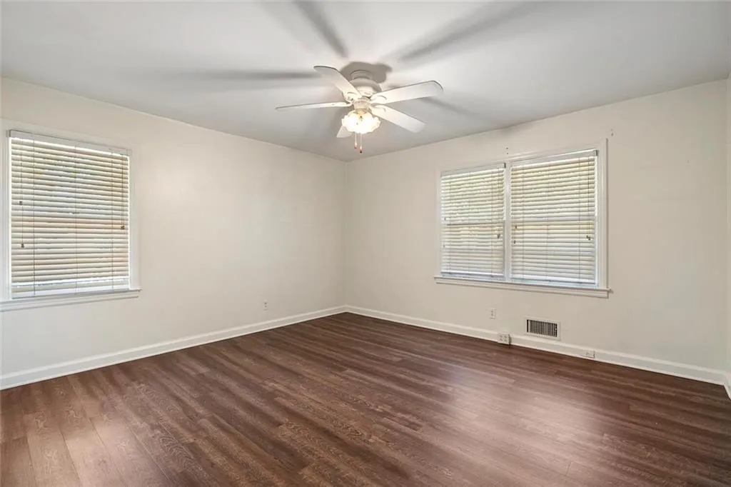 645 Pauley Place, Sandy Springs, Georgia 30328, 3 Bedrooms Bedrooms, ,2 BathroomsBathrooms,Residential,Sold,645 Pauley Place,7020201