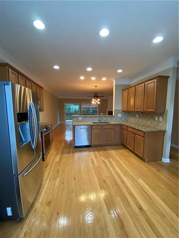 7826 Welsford Point, Sandy Springs, Georgia 30350, 3 Bedrooms Bedrooms, ,3 BathroomsBathrooms,Residential,Sold,7826 Welsford Point,6932277