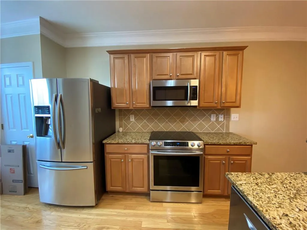 7826 Welsford Point, Sandy Springs, Georgia 30350, 3 Bedrooms Bedrooms, ,3 BathroomsBathrooms,Residential,Sold,7826 Welsford Point,6932277