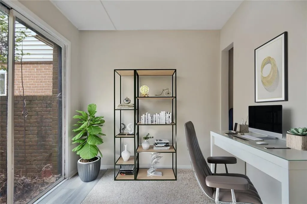 88 Dunwoody Springs Drive, Sandy Springs, Georgia 30328, 2 Bedrooms Bedrooms, ,2 BathroomsBathrooms,Residential,Sold,88 Dunwoody Springs Drive,6830791