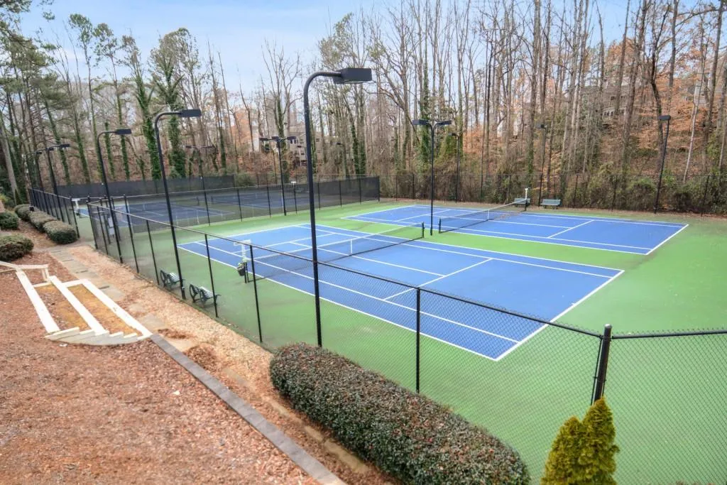 88 Dunwoody Springs Drive, Sandy Springs, Georgia 30328, 2 Bedrooms Bedrooms, ,2 BathroomsBathrooms,Residential,Sold,88 Dunwoody Springs Drive,6830791