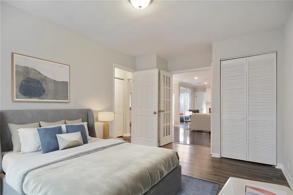 88 Dunwoody Springs Drive, Sandy Springs, Georgia 30328, 2 Bedrooms Bedrooms, ,2 BathroomsBathrooms,Residential,Sold,88 Dunwoody Springs Drive,6830791