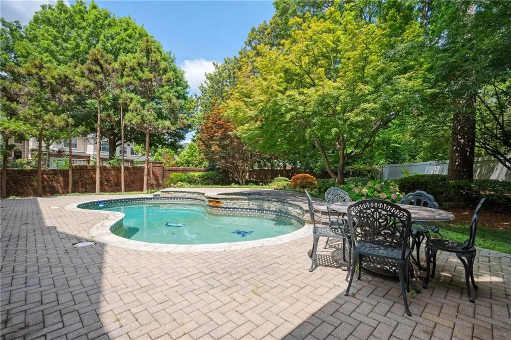1006 Arbor Trace Ne, Atlanta, Georgia 30319, 4 Bedrooms Bedrooms, ,4 BathroomsBathrooms,Residential,For Sale,1006 Arbor Trace Ne,7603871