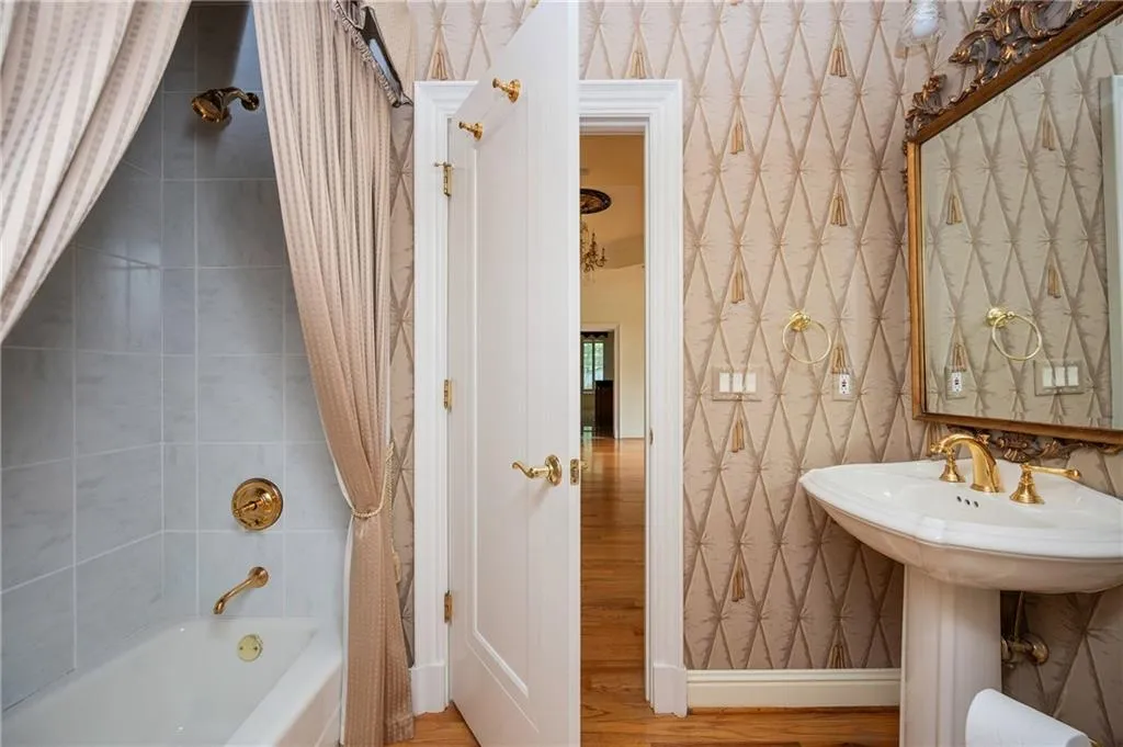 Full bathroom on main level with access to second bedroom on main level