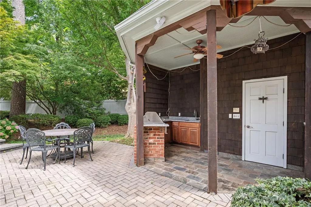 1006 Arbor Trace Ne, Atlanta, Georgia 30319, 4 Bedrooms Bedrooms, ,4 BathroomsBathrooms,Residential,For Sale,1006 Arbor Trace Ne,7603871
