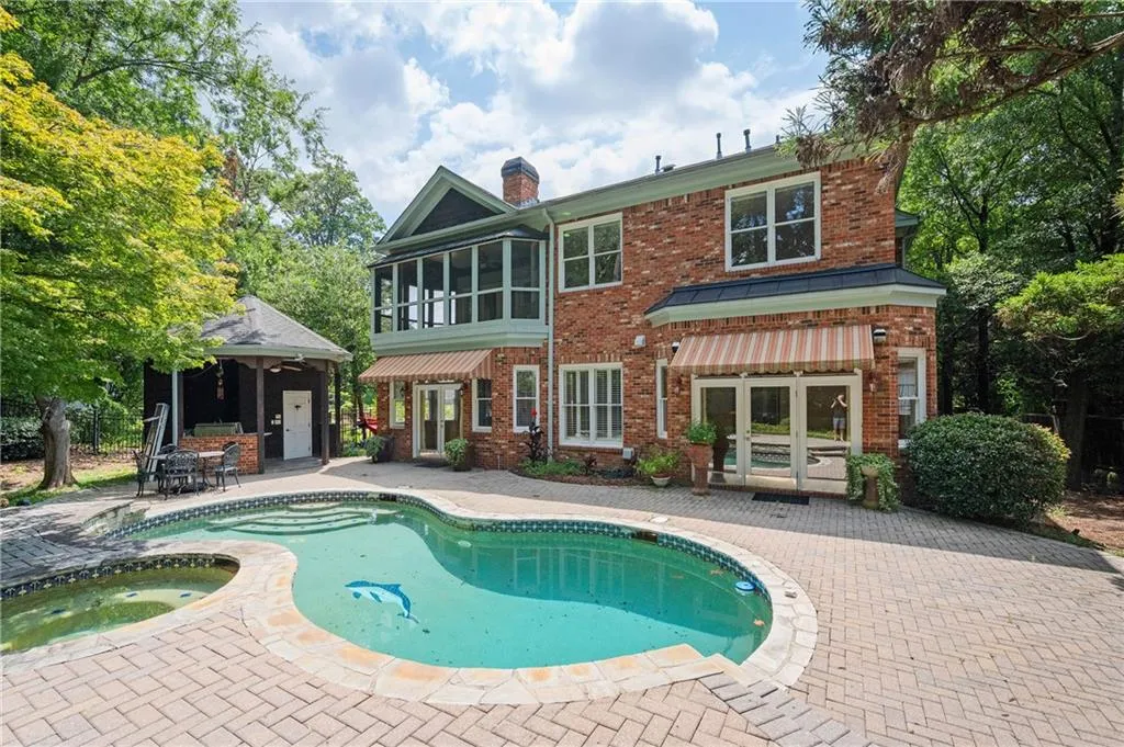 1006 Arbor Trace Ne, Atlanta, Georgia 30319, 4 Bedrooms Bedrooms, ,4 BathroomsBathrooms,Residential,For Sale,1006 Arbor Trace Ne,7603871