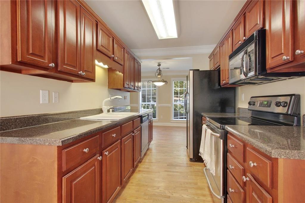204 Masons Creek Circle, Sandy Springs, Georgia 30350, 2 Bedrooms Bedrooms, ,2 BathroomsBathrooms,Residential,Sold,204 Masons Creek Circle,7339783
