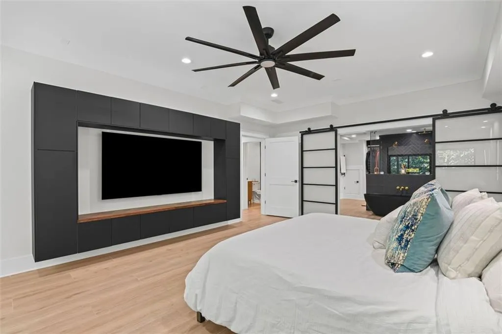 1735 High Trail, Atlanta, Georgia 30339, 6 Bedrooms Bedrooms, ,7 BathroomsBathrooms,Residential,For Sale,1735 High Trail,7670702