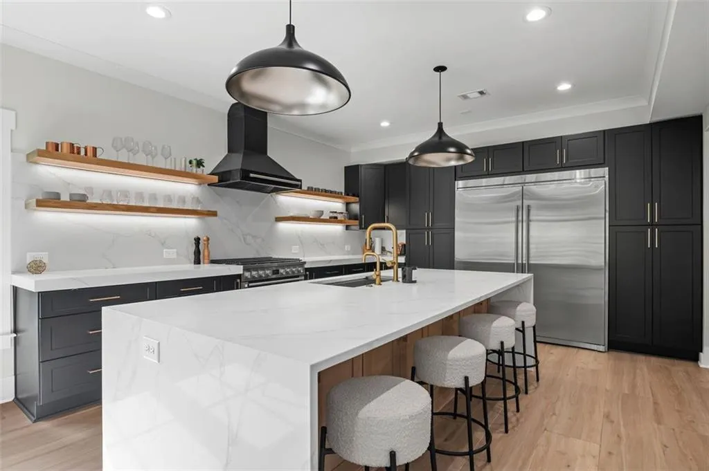 1735 High Trail, Atlanta, Georgia 30339, 6 Bedrooms Bedrooms, ,7 BathroomsBathrooms,Residential,For Sale,1735 High Trail,7670702