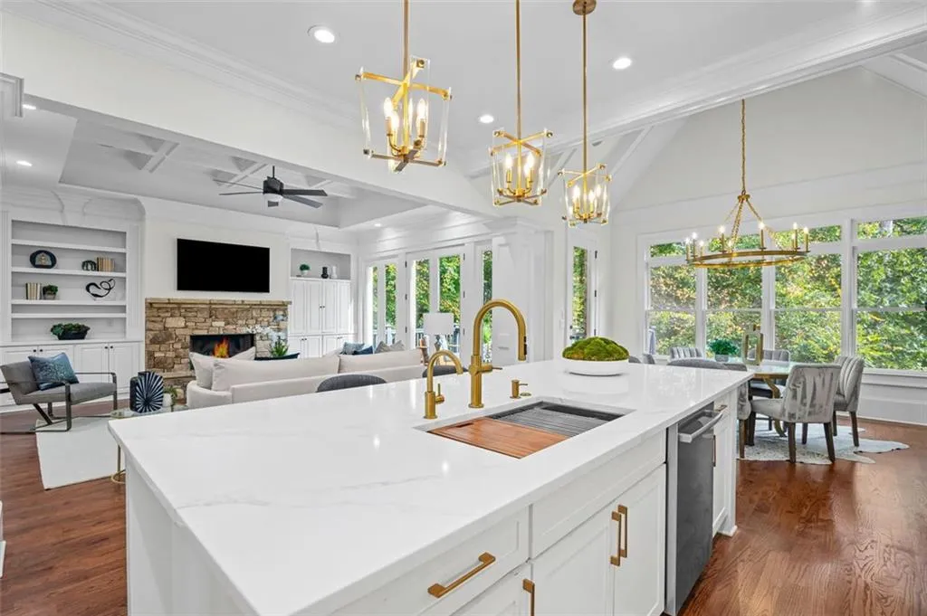 1735 High Trail, Atlanta, Georgia 30339, 6 Bedrooms Bedrooms, ,7 BathroomsBathrooms,Residential,For Sale,1735 High Trail,7670702