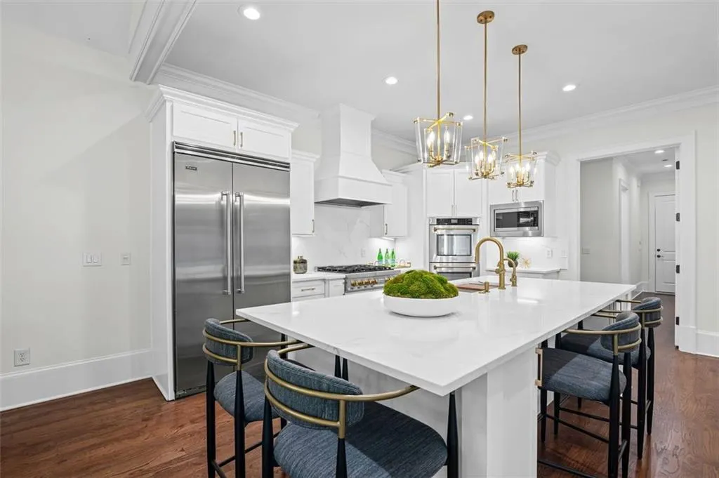 1735 High Trail, Atlanta, Georgia 30339, 6 Bedrooms Bedrooms, ,7 BathroomsBathrooms,Residential,For Sale,1735 High Trail,7670702