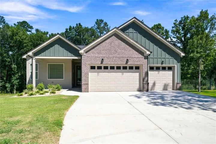2541 Aniki Bee Drive, Monroe, Georgia 30656