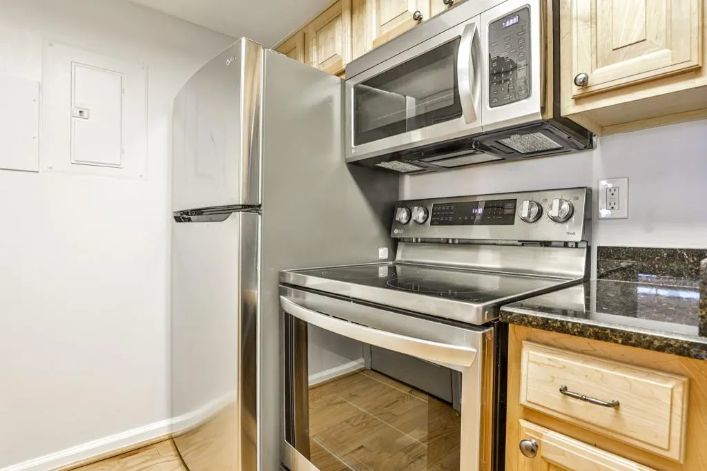 795 Hammond Drive Unit 1205, Atlanta, Georgia 30328, 1 Bedroom Bedrooms, ,1 BathroomBathrooms,Residential,Sold,795 Hammond Drive Unit 1205,6984219
