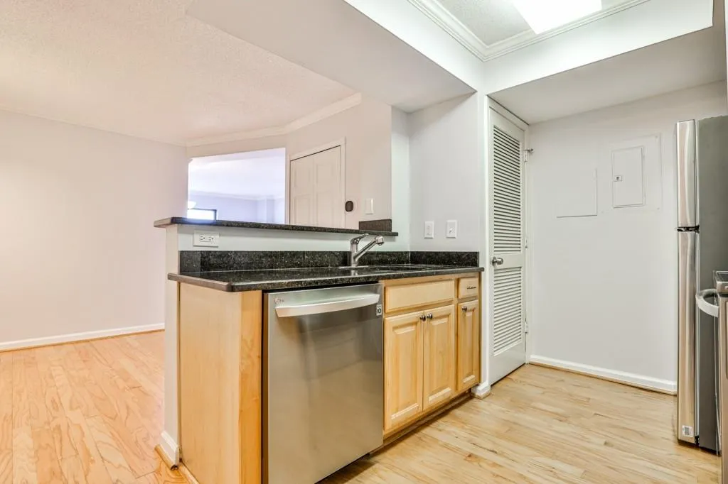 795 Hammond Drive Unit 1205, Atlanta, Georgia 30328, 1 Bedroom Bedrooms, ,1 BathroomBathrooms,Residential,Sold,795 Hammond Drive Unit 1205,6984219