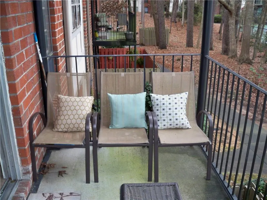 6851 Roswell Road Unit H-32, Atlanta, Georgia 30328, 2 Bedrooms Bedrooms, ,2 BathroomsBathrooms,Residential,Sold,6851 Roswell Road Unit H-32,5632144