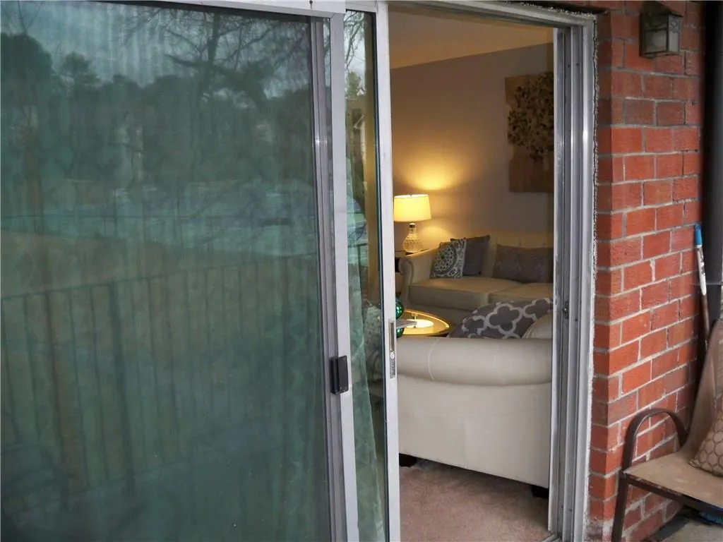 6851 Roswell Road Unit H-32, Atlanta, Georgia 30328, 2 Bedrooms Bedrooms, ,2 BathroomsBathrooms,Residential,Sold,6851 Roswell Road Unit H-32,5632144