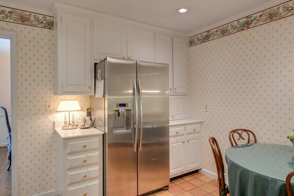 4700 High Point Road, Sandy Springs, Georgia 30342, 5 Bedrooms Bedrooms, ,4 BathroomsBathrooms,Residential,Sold,4700 High Point Road,6566558