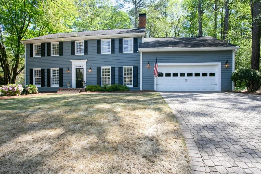 6385 River Overlook Drive, Sandy Springs, Georgia 30328, 5 Bedrooms Bedrooms, ,4 BathroomsBathrooms,Residential,Sold,6385 River Overlook Drive,6537014