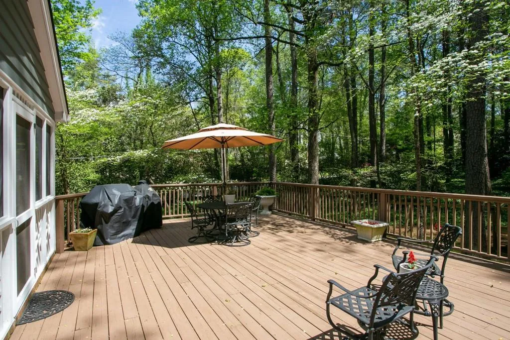 6385 River Overlook Drive, Sandy Springs, Georgia 30328, 5 Bedrooms Bedrooms, ,4 BathroomsBathrooms,Residential,Sold,6385 River Overlook Drive,6537014