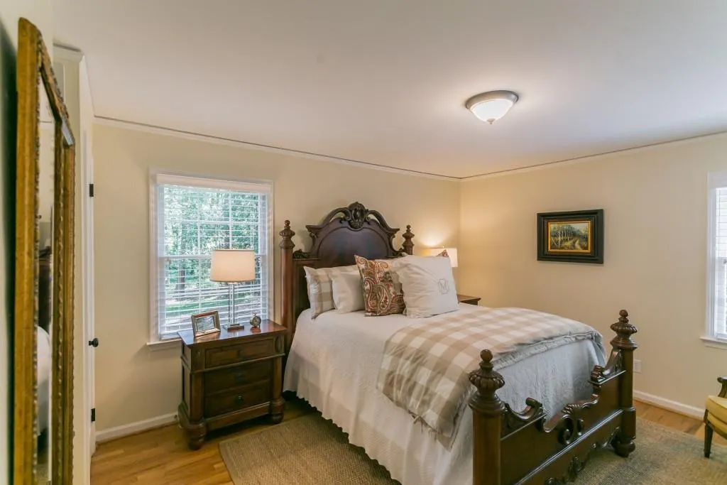 6385 River Overlook Drive, Sandy Springs, Georgia 30328, 5 Bedrooms Bedrooms, ,4 BathroomsBathrooms,Residential,Sold,6385 River Overlook Drive,6537014