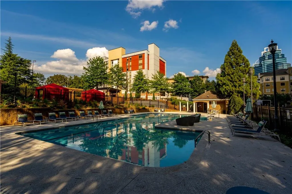 799 Hammond Drive Unit 424, Sandy Springs, Georgia 30328, 2 Bedrooms Bedrooms, ,2 BathroomsBathrooms,Residential,Sold,799 Hammond Drive Unit 424,7019556
