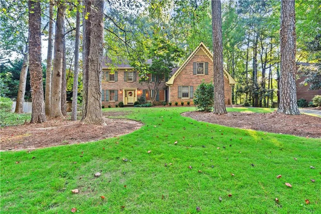 6985 Wycombe Road, Sandy Springs, Georgia 30328, 6 Bedrooms Bedrooms, ,3 BathroomsBathrooms,Residential,Sold,6985 Wycombe Road,6949540