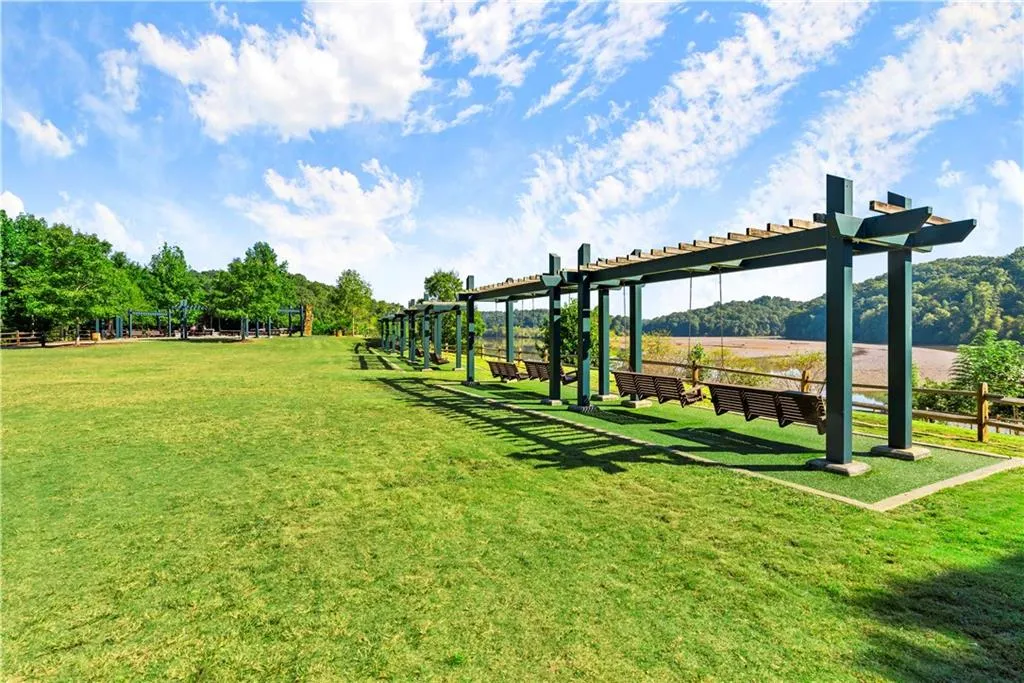 6985 Wycombe Road, Sandy Springs, Georgia 30328, 6 Bedrooms Bedrooms, ,3 BathroomsBathrooms,Residential,Sold,6985 Wycombe Road,6949540