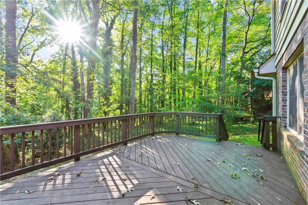 6985 Wycombe Road, Sandy Springs, Georgia 30328, 6 Bedrooms Bedrooms, ,3 BathroomsBathrooms,Residential,Sold,6985 Wycombe Road,6949540