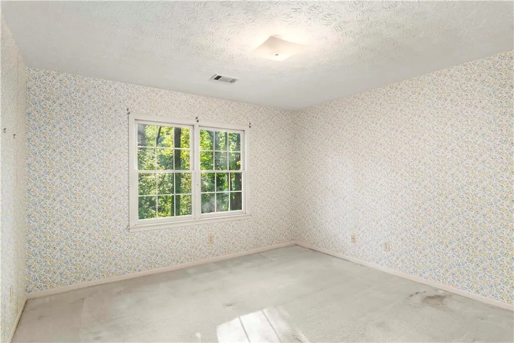 6985 Wycombe Road, Sandy Springs, Georgia 30328, 6 Bedrooms Bedrooms, ,3 BathroomsBathrooms,Residential,Sold,6985 Wycombe Road,6949540