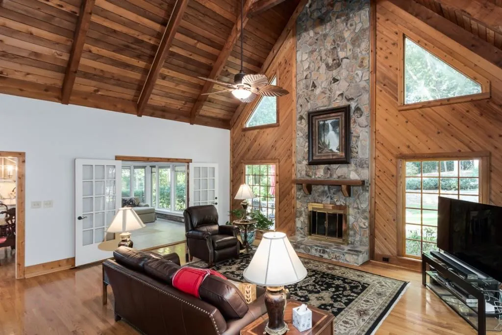 1580 Misty Oaks Drive, Sandy Springs, Georgia 30350, 4 Bedrooms Bedrooms, ,3 BathroomsBathrooms,Residential,Sold,1580 Misty Oaks Drive,6941425