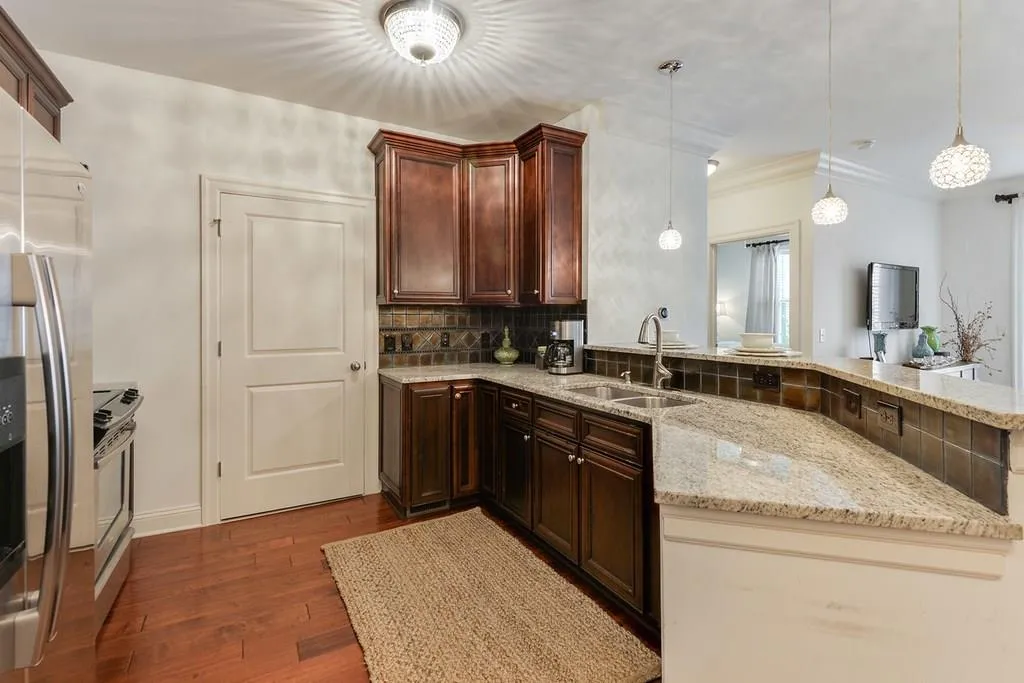 901 Abernathy Drive Unit 4060, Atlanta, Georgia 30328, 2 Bedrooms Bedrooms, ,2 BathroomsBathrooms,Residential,Sold,901 Abernathy Drive Unit 4060,6076916