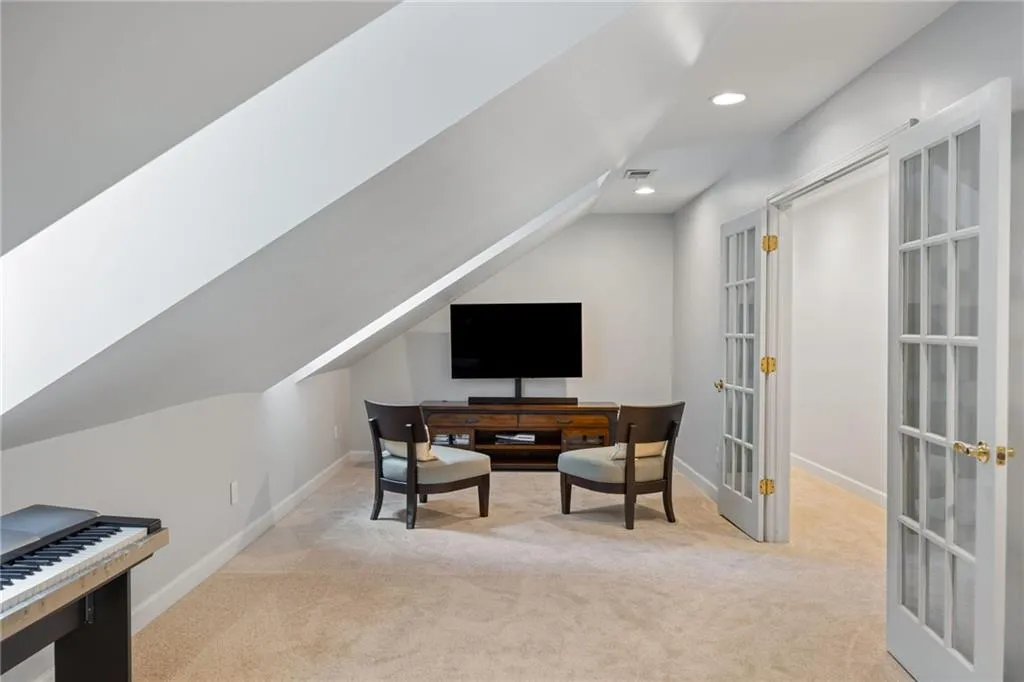 6800 Wright Road, Atlanta, Georgia 30328, 5 Bedrooms Bedrooms, ,3 BathroomsBathrooms,Residential,Sold,6800 Wright Road,7575579