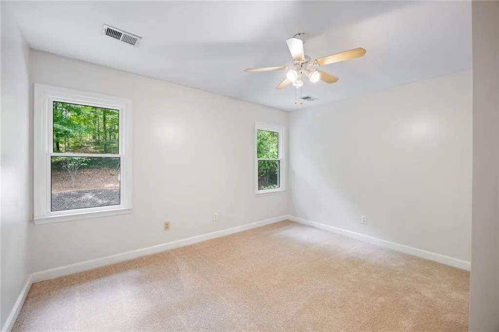 Upstairs 2 Bedroom