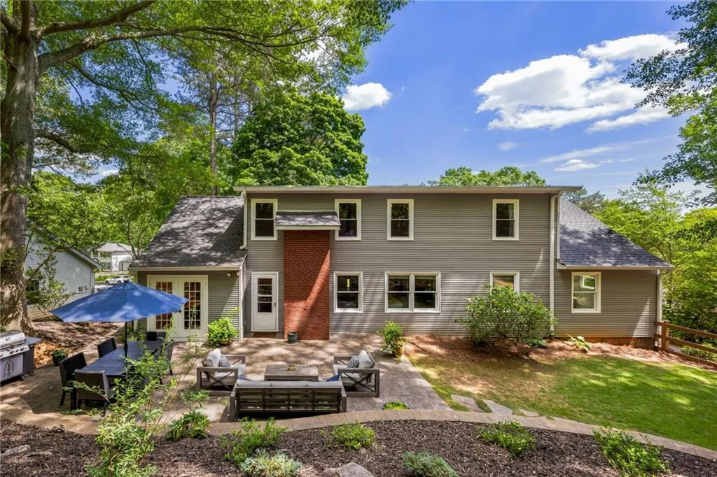 6800 Wright Road, Atlanta, Georgia 30328, 5 Bedrooms Bedrooms, ,3 BathroomsBathrooms,Residential,Sold,6800 Wright Road,7575579