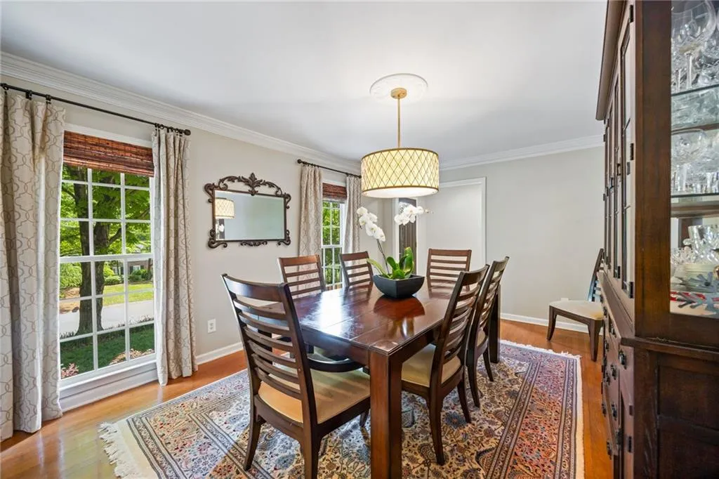 6800 Wright Road, Atlanta, Georgia 30328, 5 Bedrooms Bedrooms, ,3 BathroomsBathrooms,Residential,Sold,6800 Wright Road,7575579