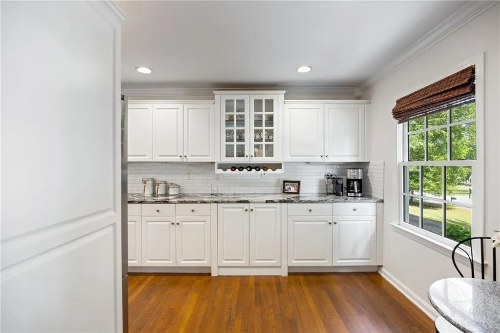 6800 Wright Road, Atlanta, Georgia 30328, 5 Bedrooms Bedrooms, ,3 BathroomsBathrooms,Residential,Sold,6800 Wright Road,7575579