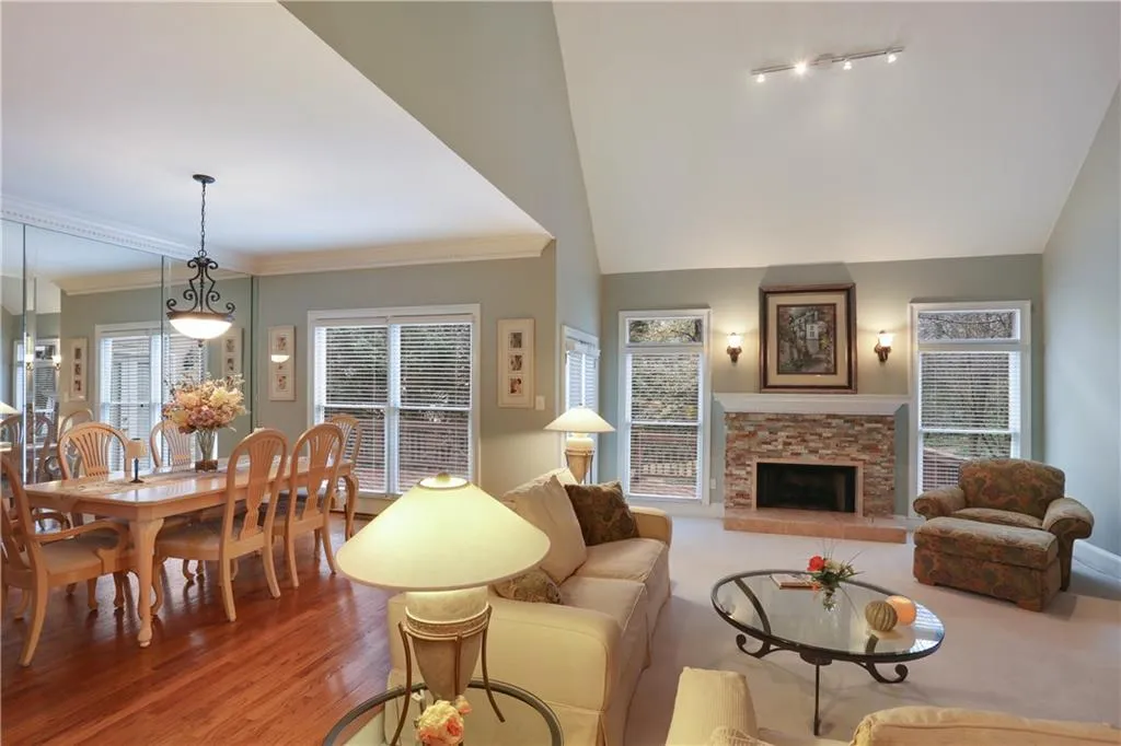 115 Barnard Place, Sandy Springs, Georgia 30328, 5 Bedrooms Bedrooms, ,3 BathroomsBathrooms,Residential,Sold,115 Barnard Place,5951226