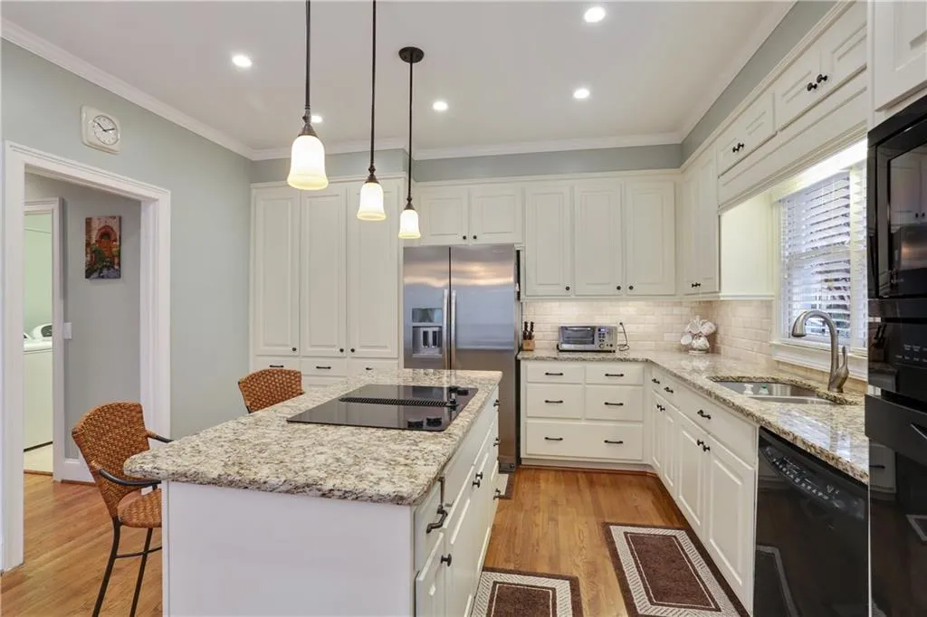 115 Barnard Place, Sandy Springs, Georgia 30328, 5 Bedrooms Bedrooms, ,3 BathroomsBathrooms,Residential,Sold,115 Barnard Place,5951226