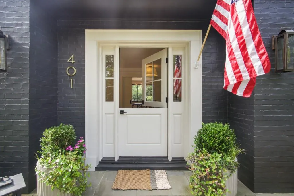 401 Pine Forest Road Ne, Sandy Springs, Georgia 30342, 3 Bedrooms Bedrooms, ,3 BathroomsBathrooms,Residential,Sold,401 Pine Forest Road Ne,7066380