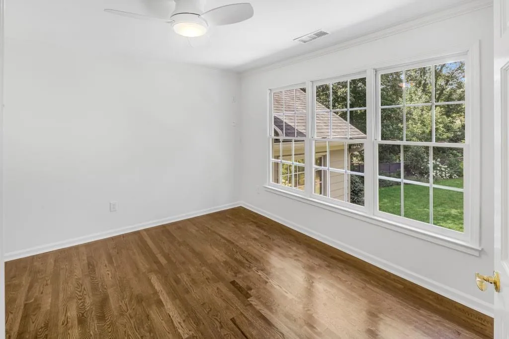 4174 Powers Ferry Road Nw, Atlanta, Georgia 30342, 5 Bedrooms Bedrooms, ,3 BathroomsBathrooms,Residential,For Sale,4174 Powers Ferry Road Nw,7625655