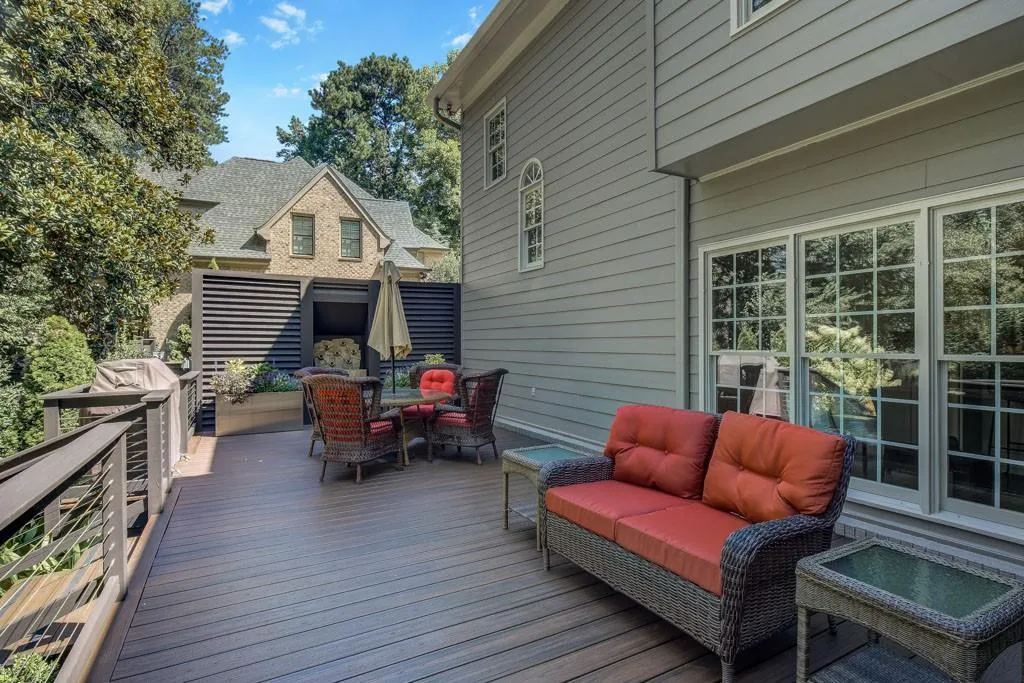 4174 Powers Ferry Road Nw, Atlanta, Georgia 30342, 5 Bedrooms Bedrooms, ,3 BathroomsBathrooms,Residential,For Sale,4174 Powers Ferry Road Nw,7625655