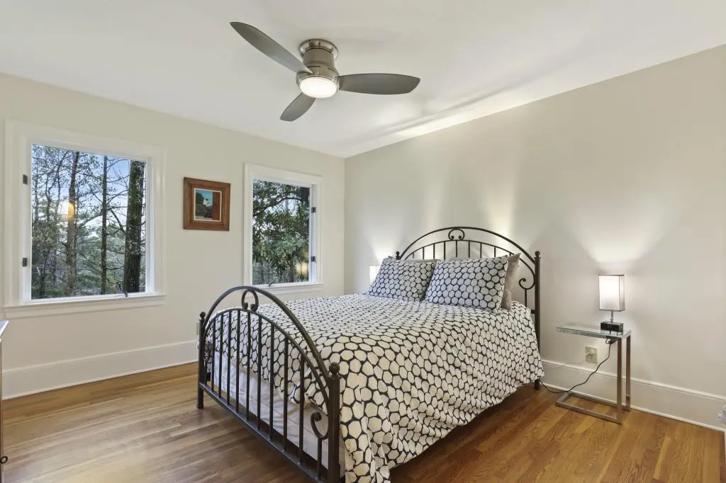 6380 Colewood Court, Atlanta, Georgia 30328, 3 Bedrooms Bedrooms, ,2 BathroomsBathrooms,Residential,Sold,6380 Colewood Court,6685641