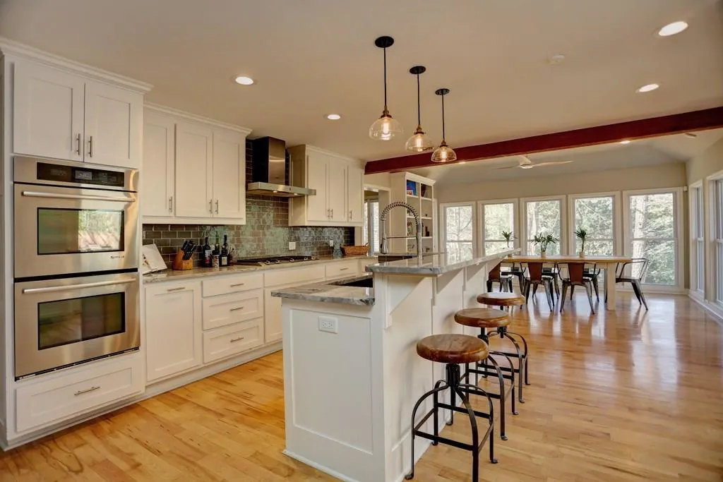 5785 Riverwood Drive, Sandy Springs, Georgia 30328, 4 Bedrooms Bedrooms, ,4 BathroomsBathrooms,Residential,Sold,5785 Riverwood Drive,5816076