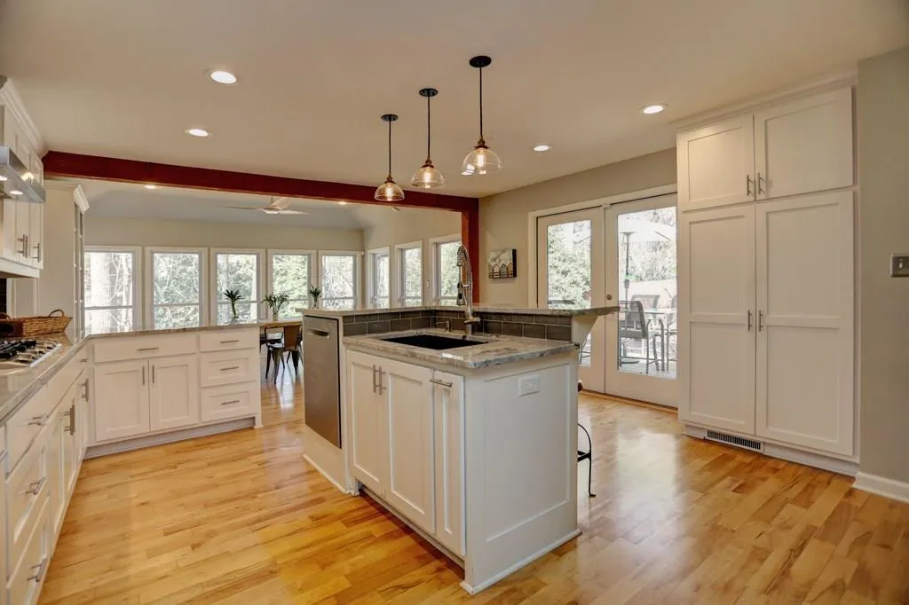 5785 Riverwood Drive, Sandy Springs, Georgia 30328, 4 Bedrooms Bedrooms, ,4 BathroomsBathrooms,Residential,Sold,5785 Riverwood Drive,5816076