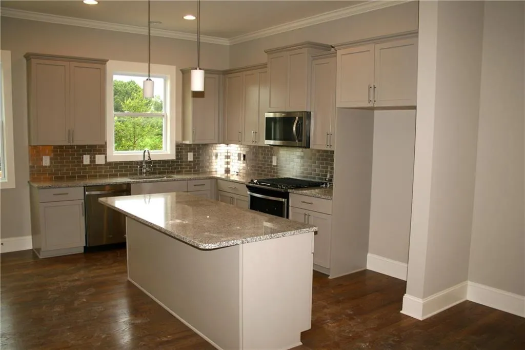 2146 Old Georgian Terrace Nw Unit 289, Atlanta, Georgia 30318, 3 Bedrooms Bedrooms, ,3 BathroomsBathrooms,Residential,Sold,2146 Old Georgian Terrace Nw Unit 289,5714353