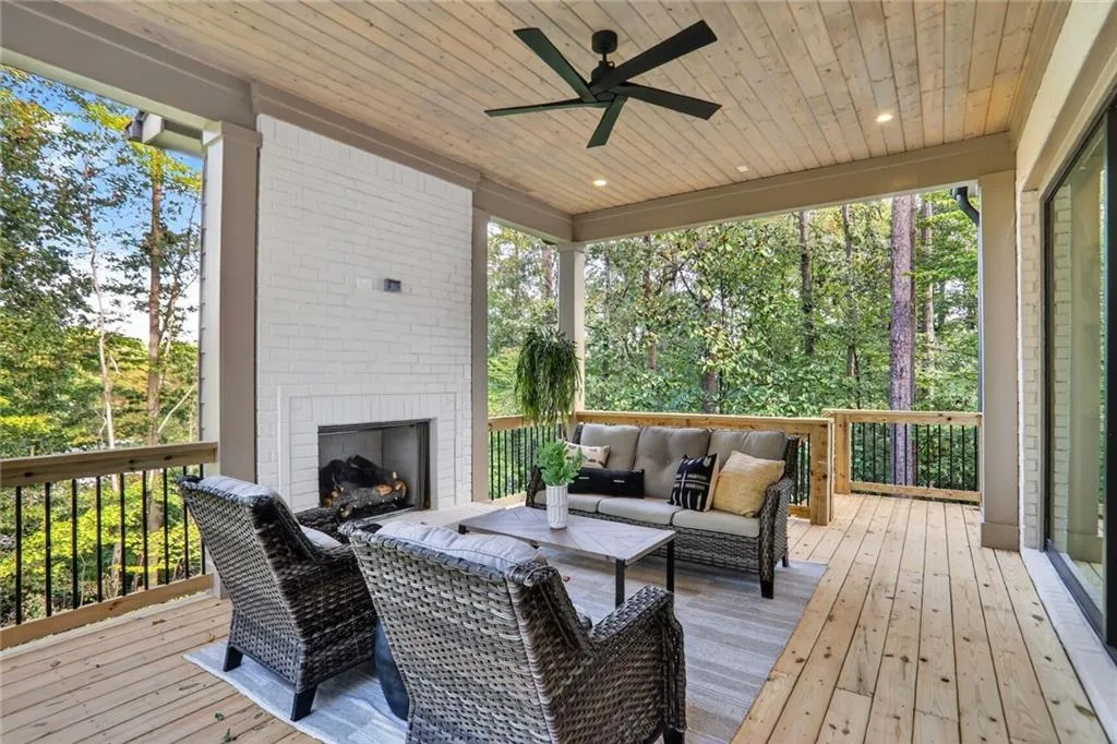 1430 Oconee Pass Ne, Brookhaven, Georgia 30319, 5 Bedrooms Bedrooms, ,5 BathroomsBathrooms,Residential,For Sale,1430 Oconee Pass Ne,7554875